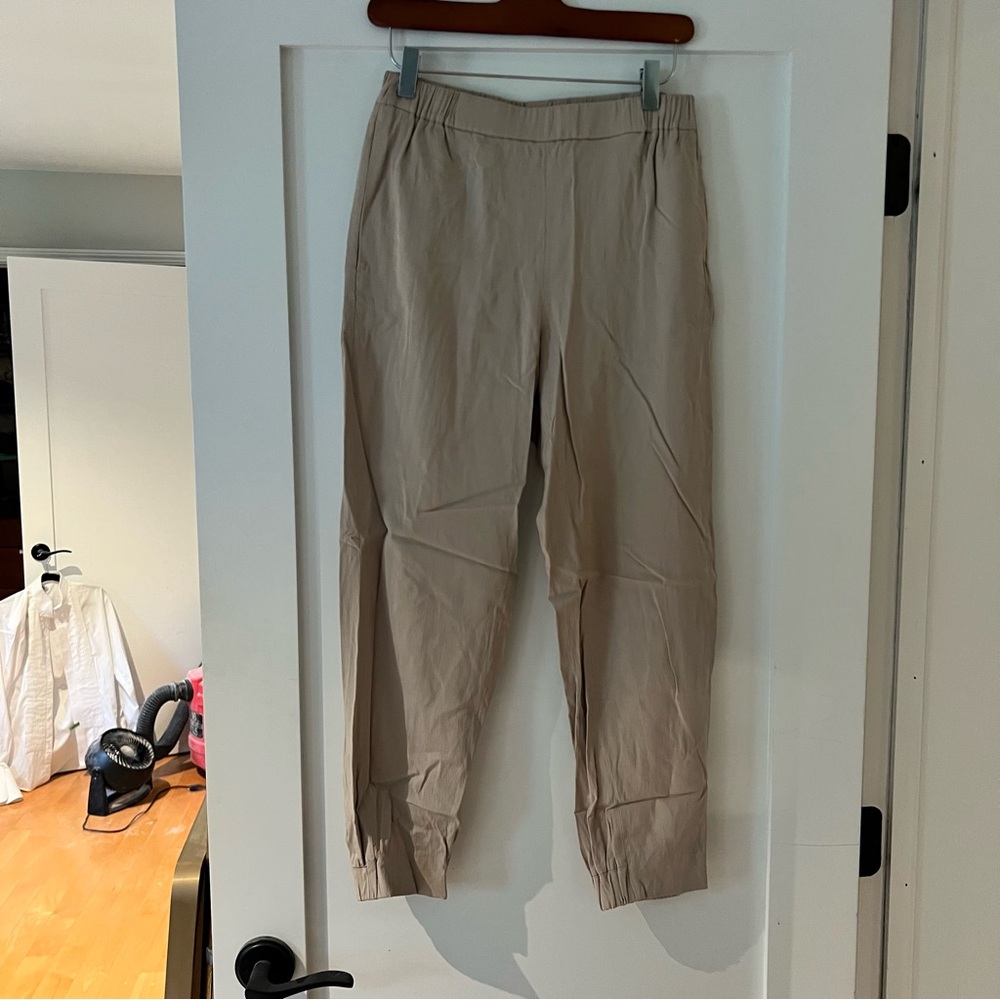 Woman’s Casual Elastic-Waist Beige Jogger Pants